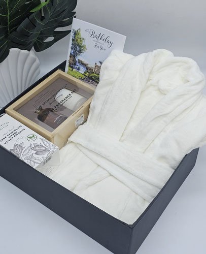 Luxury Comfort Birthday Gift Box – Lagos Exclusive Edition