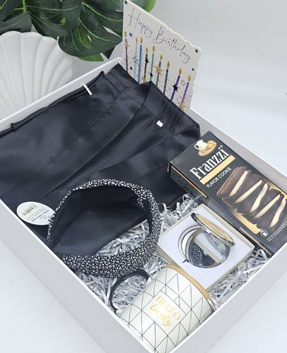 Pretty Moments Birthday Gift Box – Lagos Collection